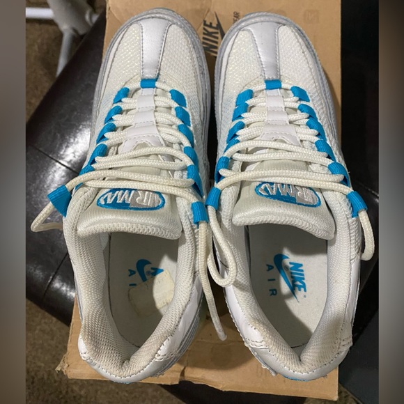 Nike Air Max 24-7 White Metallic Platinum Marina Blue Size 4.5Y - Picture 2 of 10